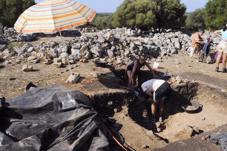 Sale el nuevo número de Àmbit