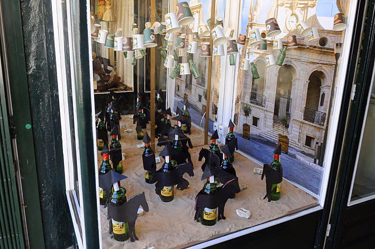 Los caballos de Xoriguer ganan el concurso de escaparates de Maó 2014