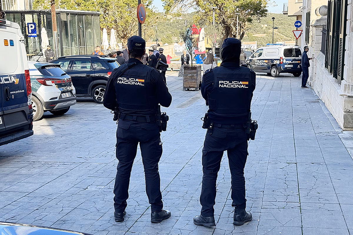 Dos hombres detenidos en Menorca por descargar más de 24.500 archivos pedófilos