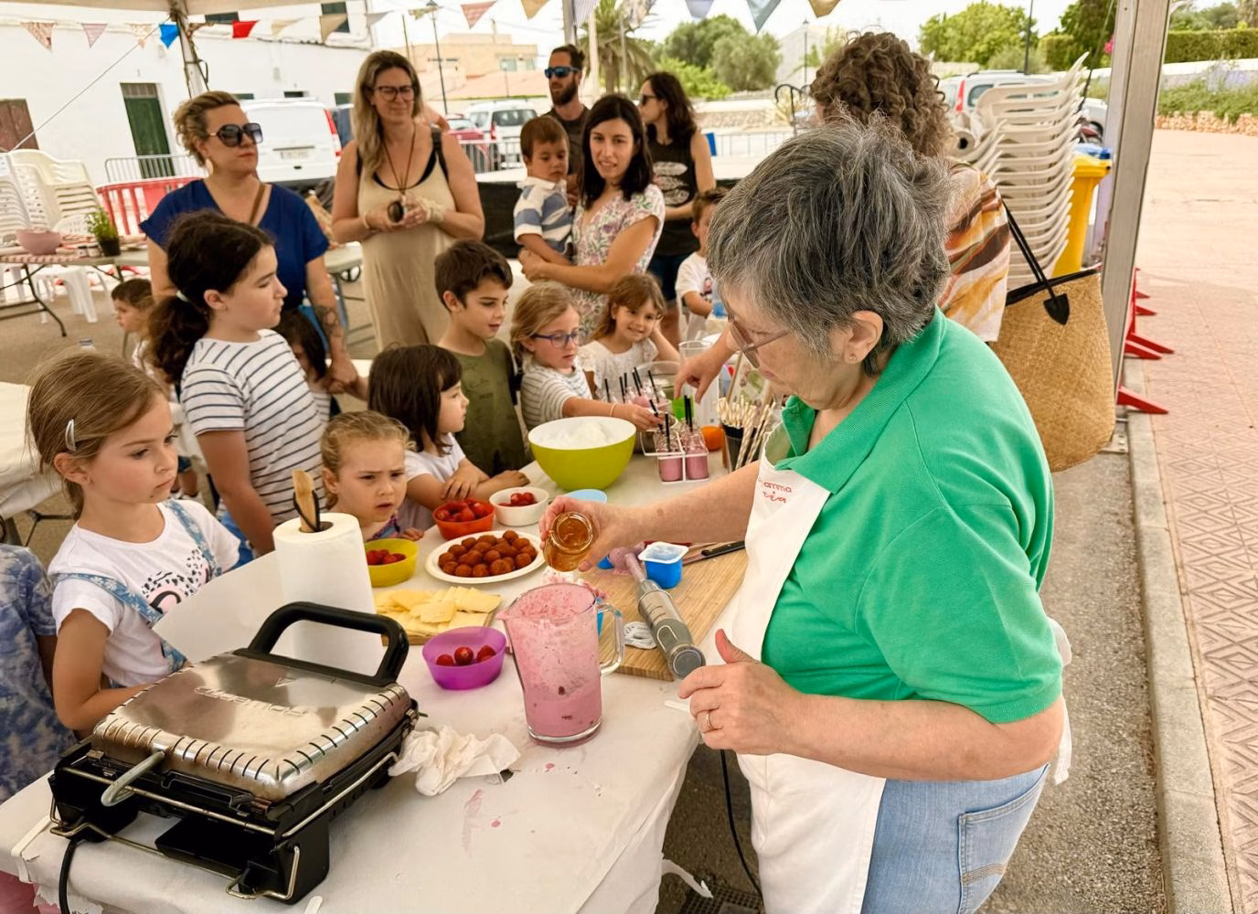 (Fotos) Llucmaçanes disfruta de la gastronomía de Menorca