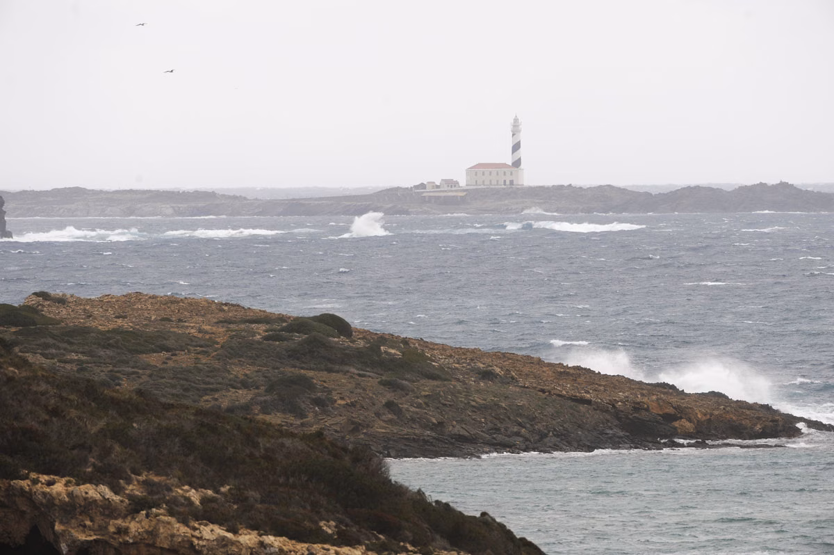 Aviso amarillo en Menorca por fenómenos costeros este viernes