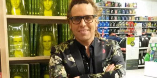 Agreden con insultos homófobos al reportero Quique 'Torito' Jiménez