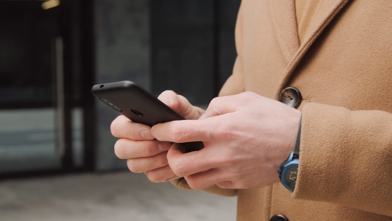 Los gilipollas también mueren