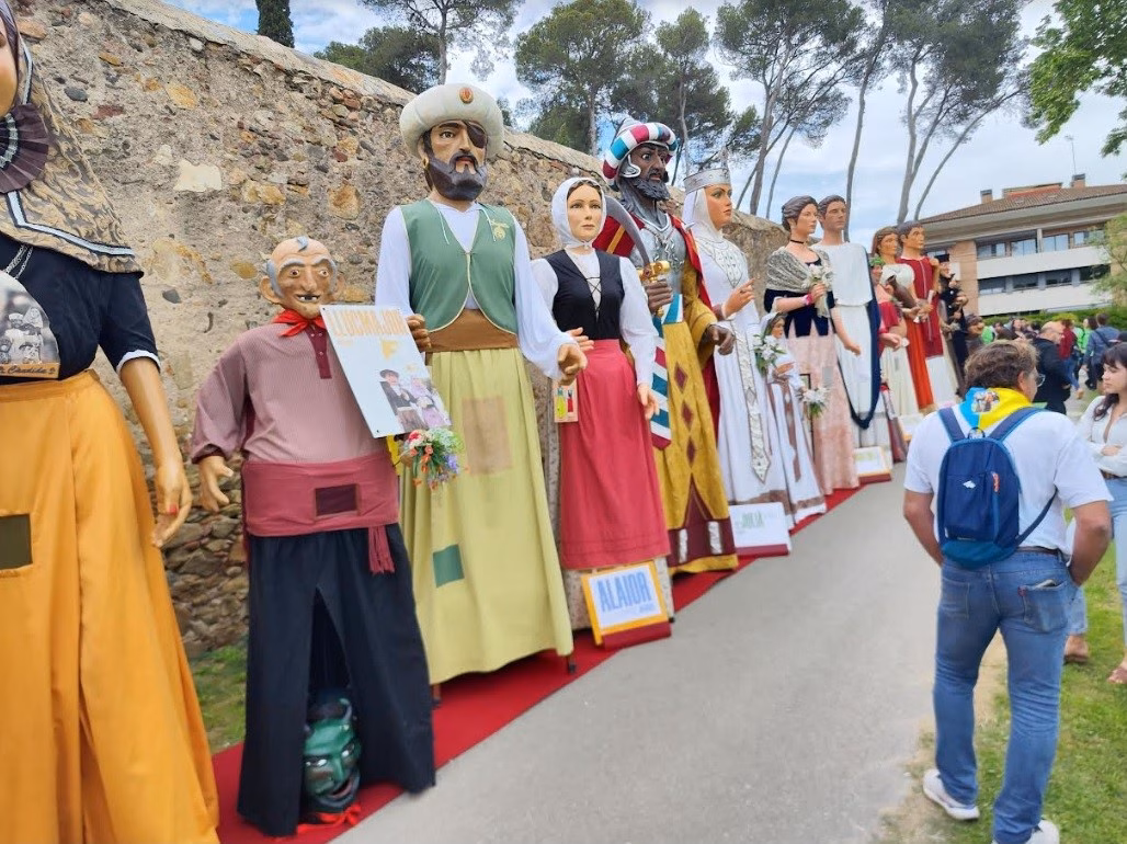 Los gigantes de Alaior viajan a Llinars del Vallès