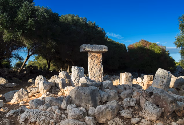 El poblado talayótico de Binissafullet sale a la venta por 950.000 euros