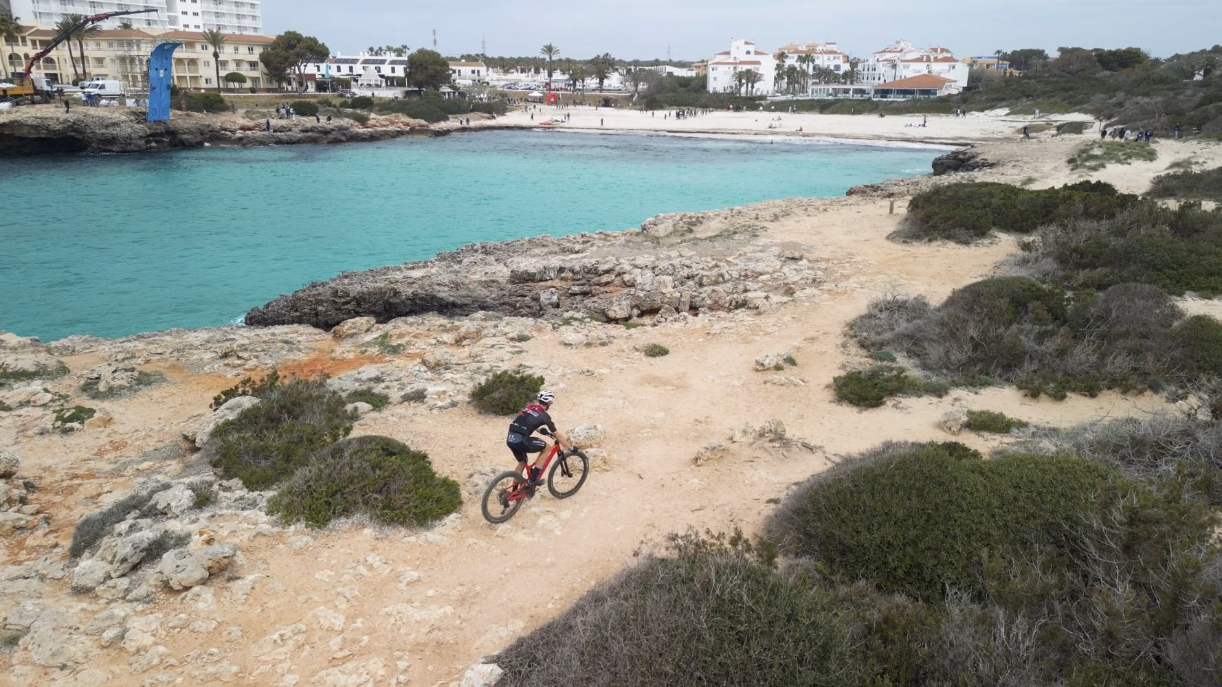 Quero y Leal se llevan la primera edición de la Menorca Bike