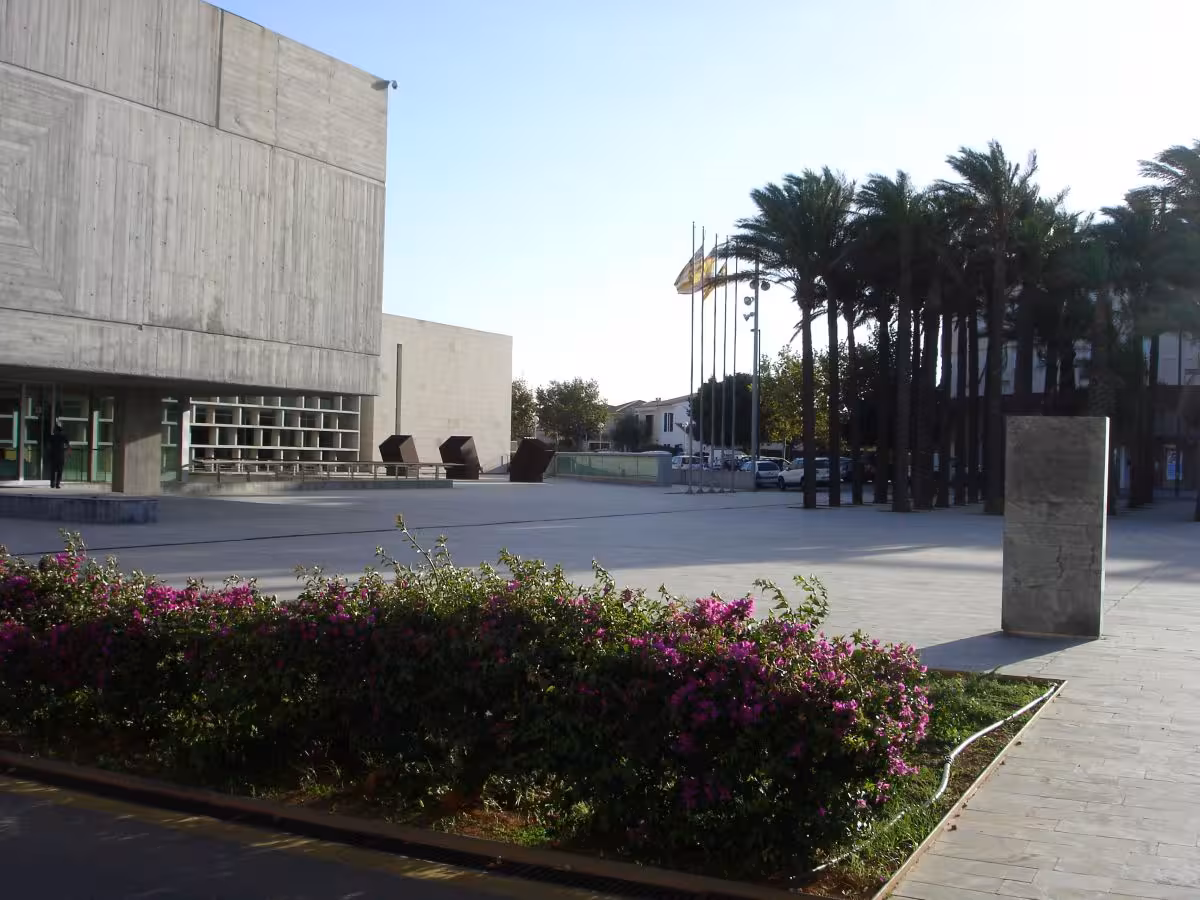 El GOB denuncia que se encargue el PTI de Menorca a la consultora de las piscinas ilegales