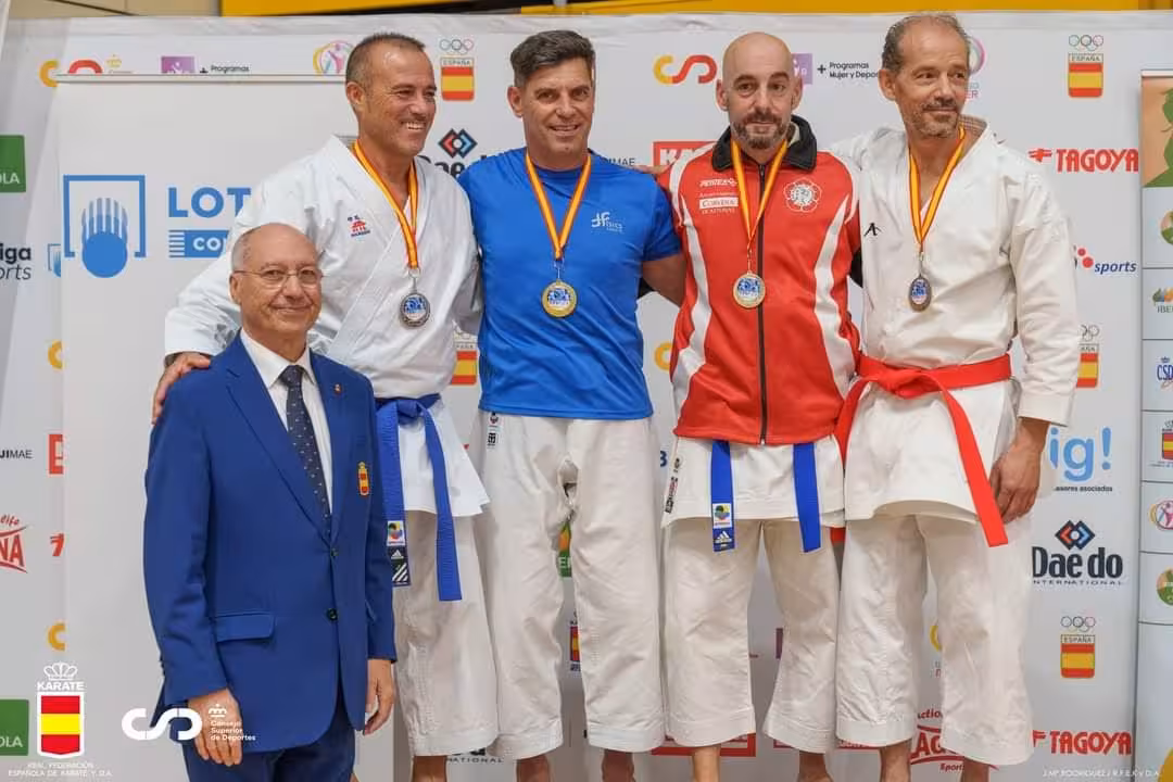 Físics suma un oro y un bronce en la Liga Nacional de Karate