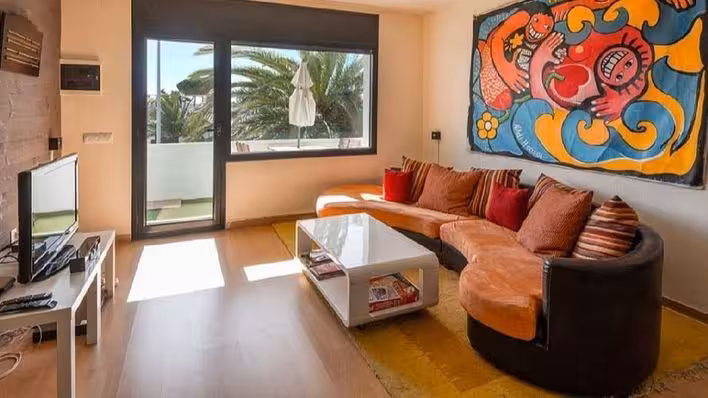 Podemos pide al Govern que saque al mercado los 237 pisos de fondos buitre en Menorca