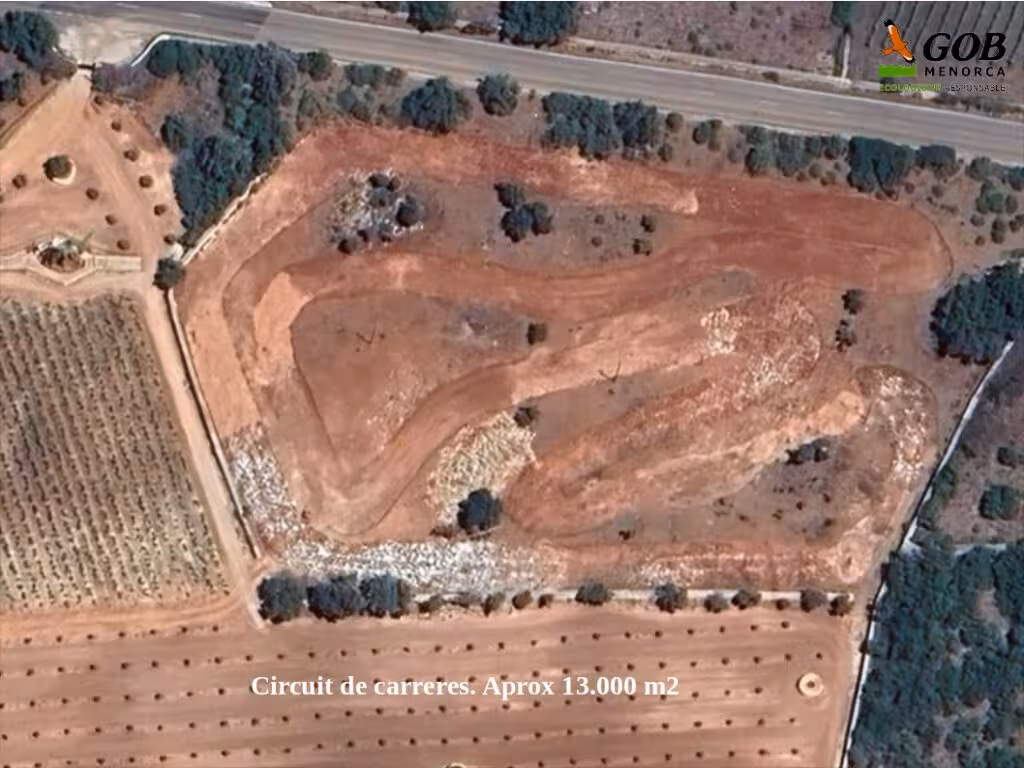 El Ajuntament de Maó niega tener conocimiento de la pista de motocross sin licencia