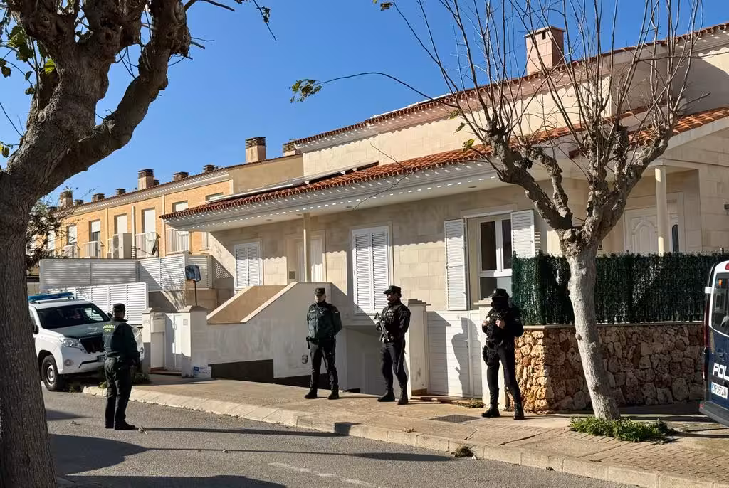 (Ampliación) La operación antidroga de Maó afecta ya a tres domicilios
