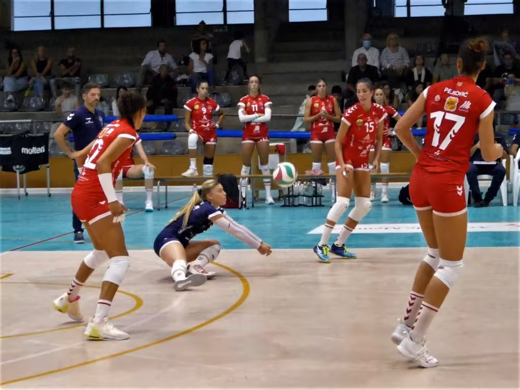 El Avarca de Menorca suda sangre para certificar ser cabeza de serie en la Copa