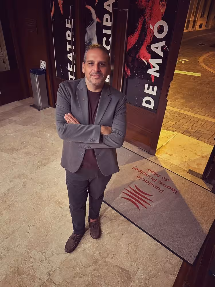 Xavi Pons Cladera se despide temporalmente del Teatro Principal de Maó tras 22 años de dedicación