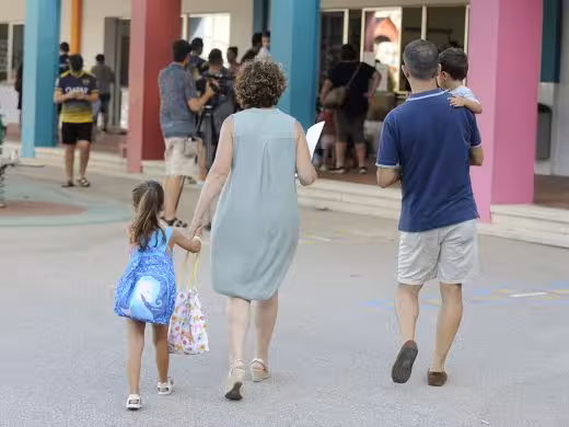 Enseñanza de CCOO denuncia que se inicia el curso escolar sin tener las plazas cubiertas