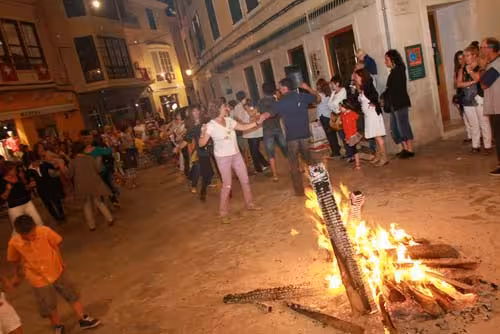 Ciutadella prepara su gran noche de fiesta en torno a la música y el fuego