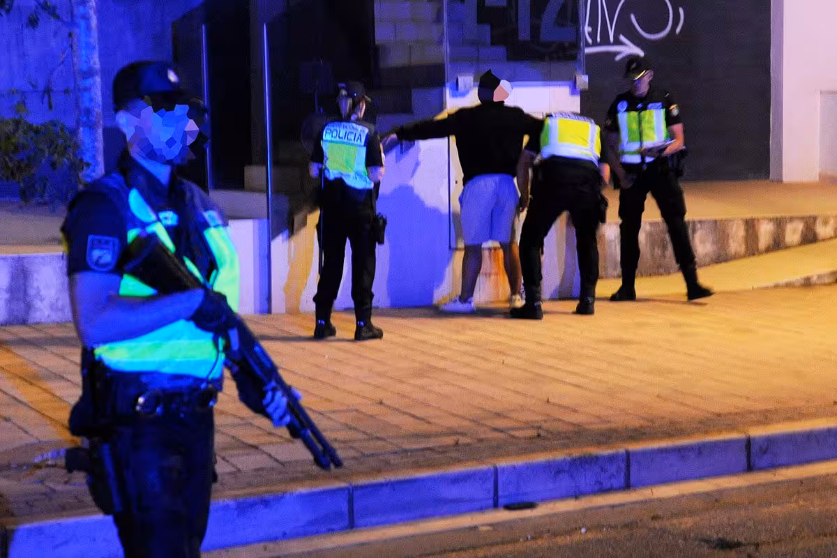 La Policía Nacional levanta 19 actas por drogas y una por armas prohibidas en Menorca