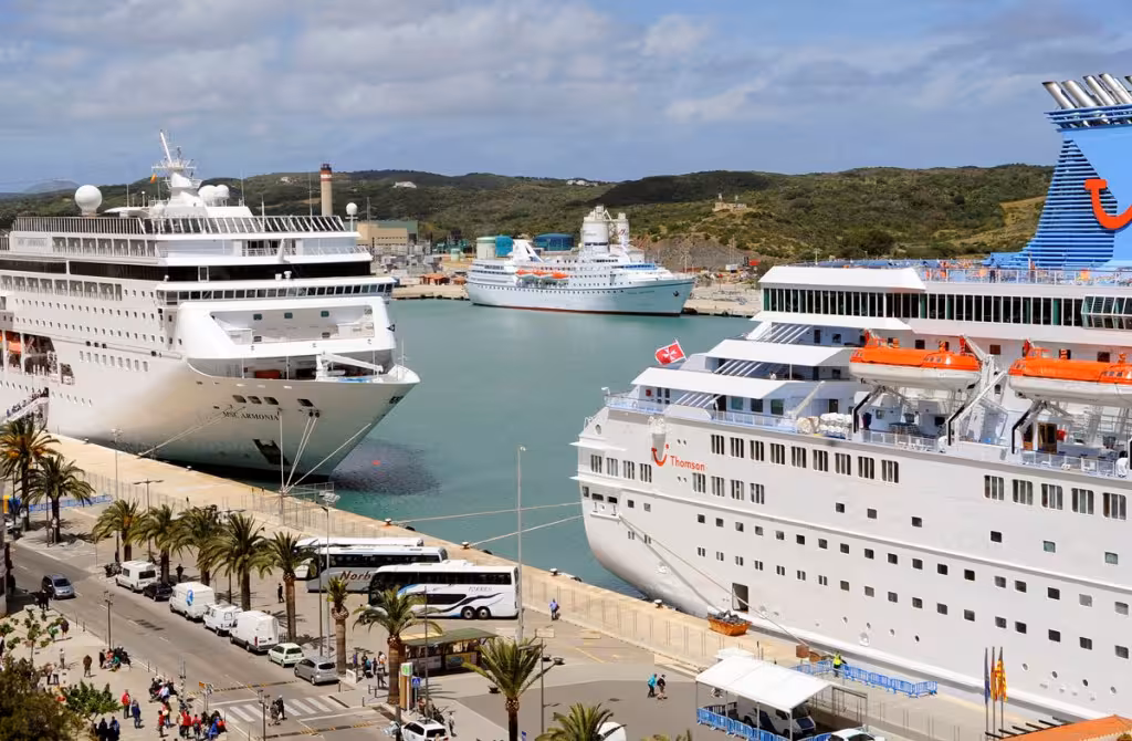 El puerto de Maó recibirá 96 cruceros esta temporada, 31 más que la anterior