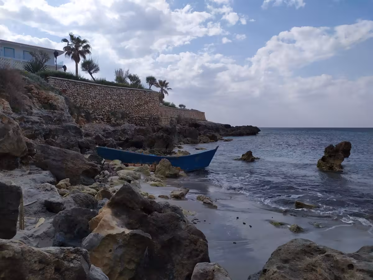 Llegan a Baleares 53 personas en cuatro pateras