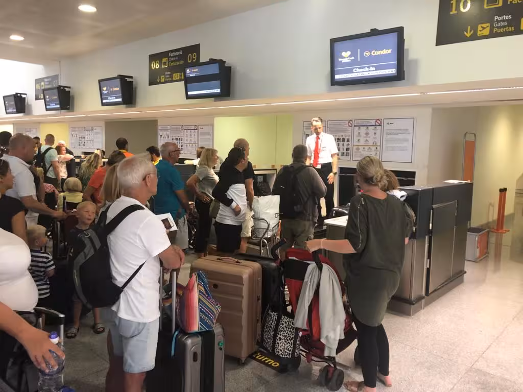 Las compañías aéreas no pueden cobrar por los equipajes de mano