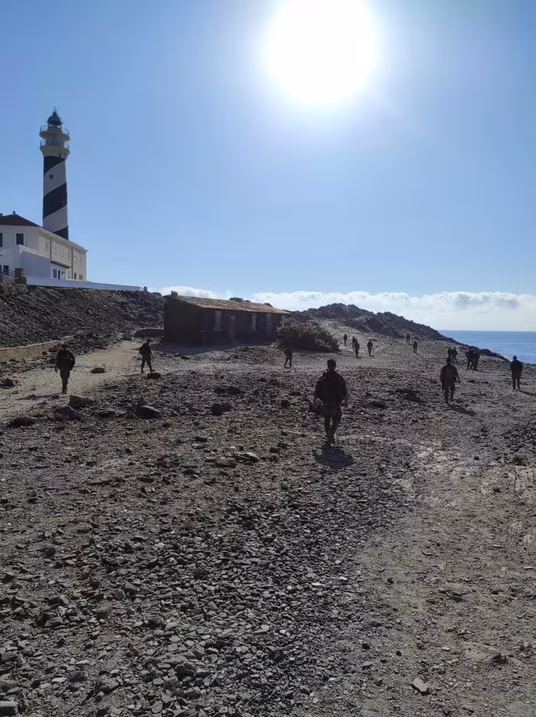 (Fotos) El Ejército recorre los caminos de Menorca en un ejercicio de capacidad de liderazgo