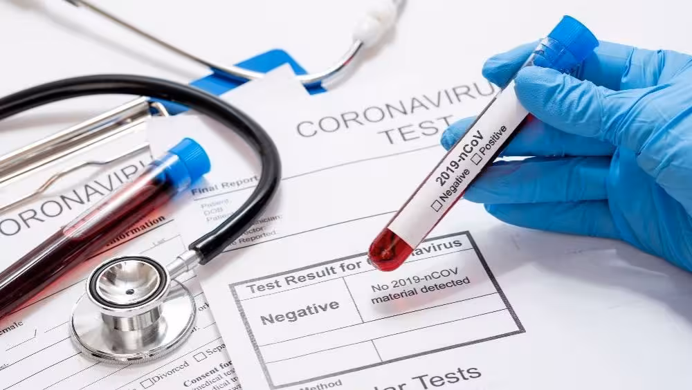 Covid en Menorca: 25 positivos en las residencias y 3 pacientes en el hospital