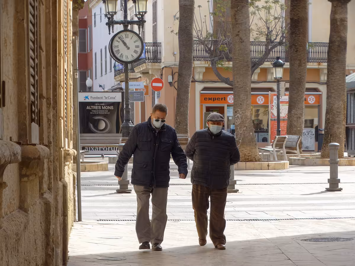 Menorca no logra bajar de una Incidencia Acumulada a 14 días de 500