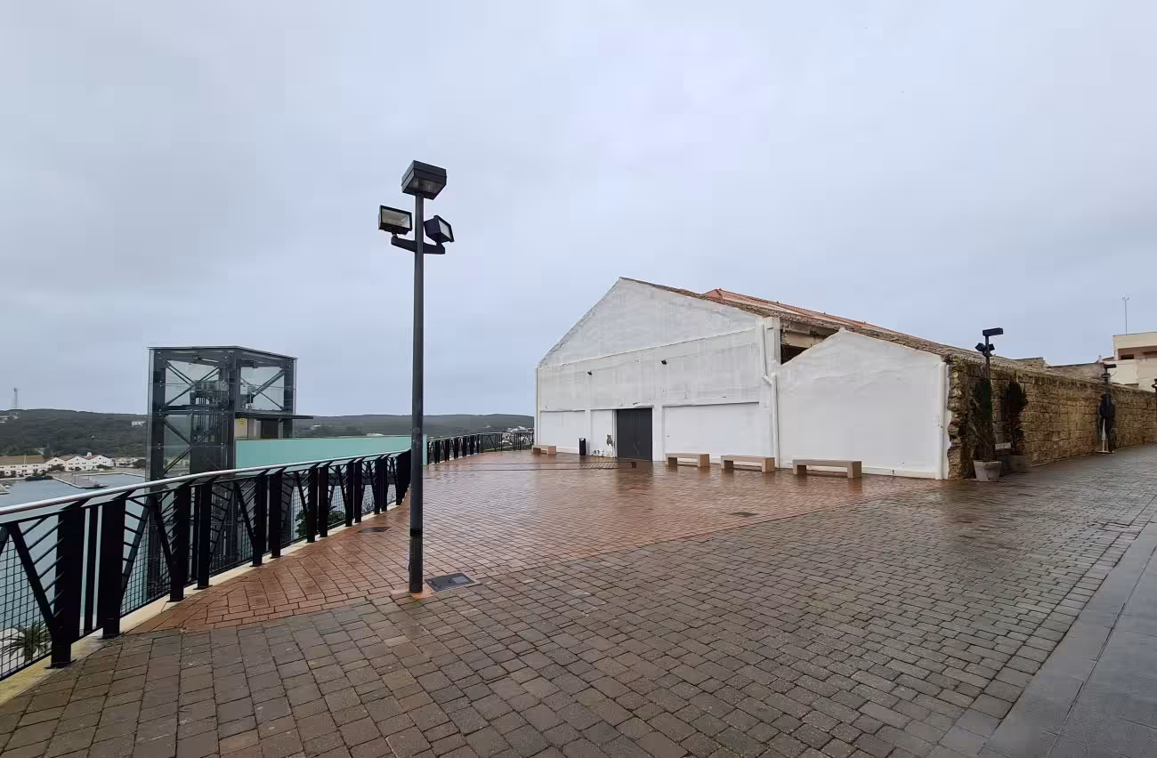 La ciudadanía de Maó quiere que la antigua nave de Seat sea un espacio multicultural