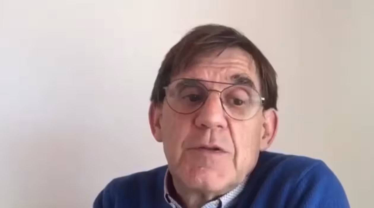 Maties Torrent pide a los jóvenes de 16 a 30 años que mantengan "la mínima vida social"