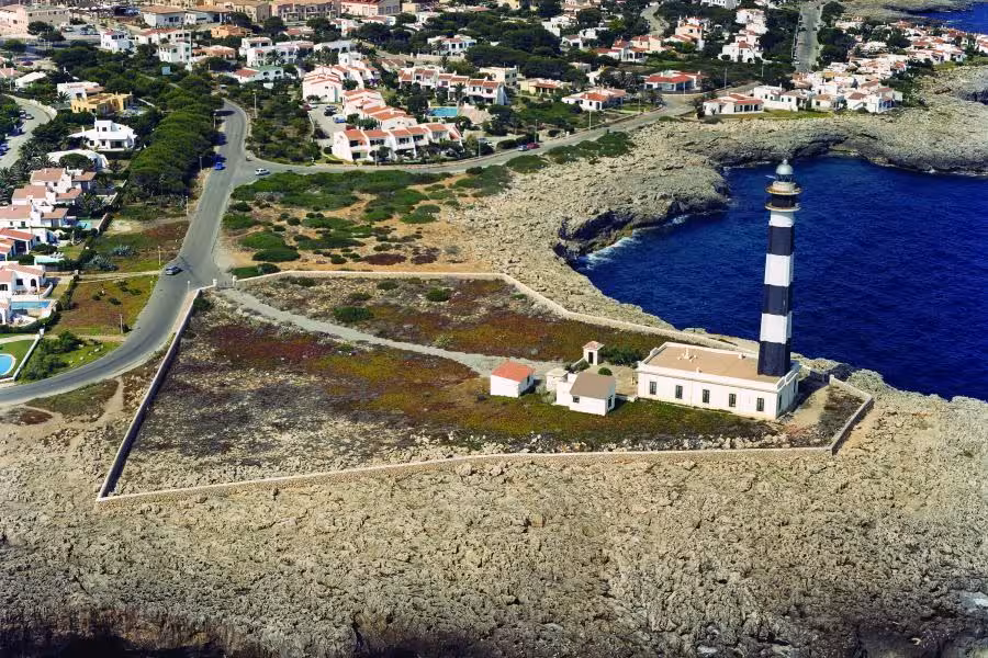 Sale a concurso la explotación turística del Faro de Cap d'Artrutx