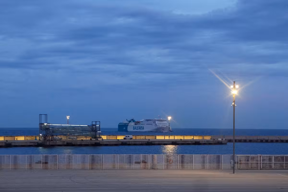 Aerolíneas y navieras reforzarán este verano sus conexiones con Menorca