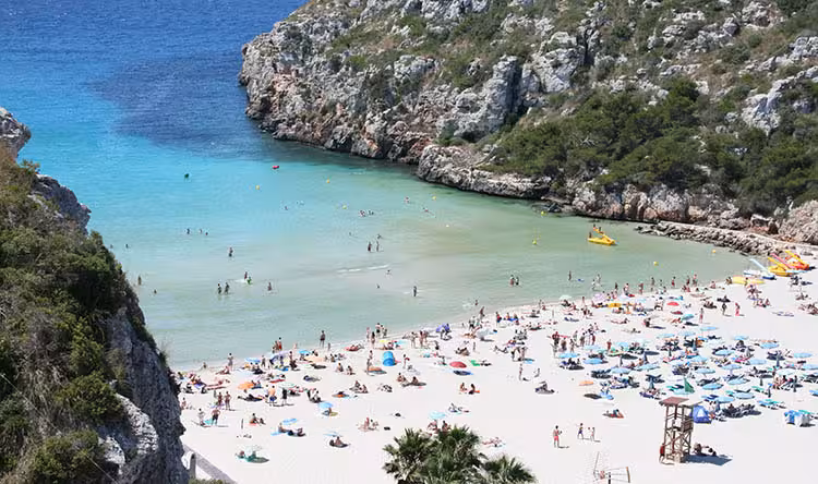 Semana decisiva para el regreso del turismo británico a Menorca