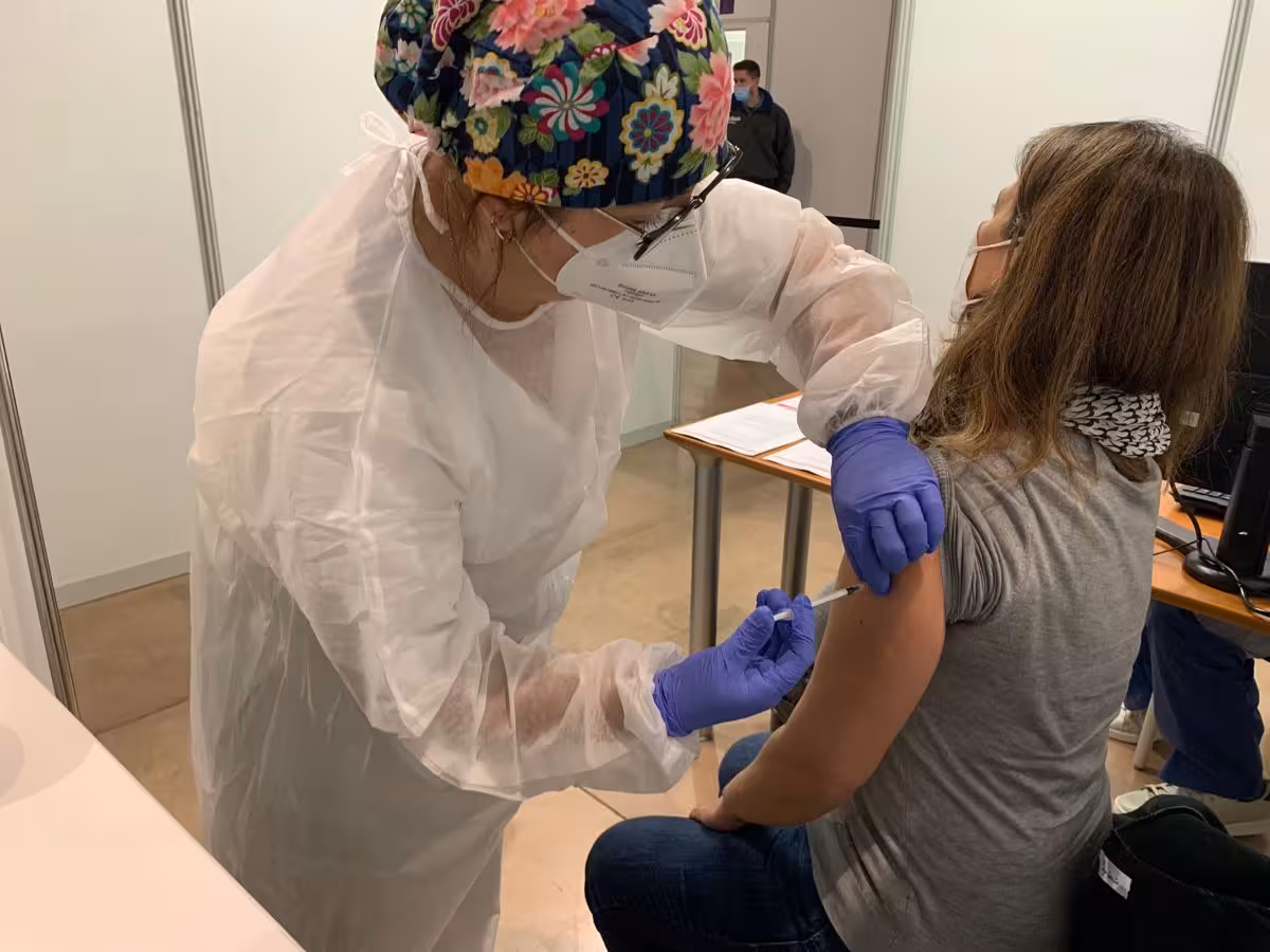 Se reanuda la vacunación con AstraZeneca en Menorca