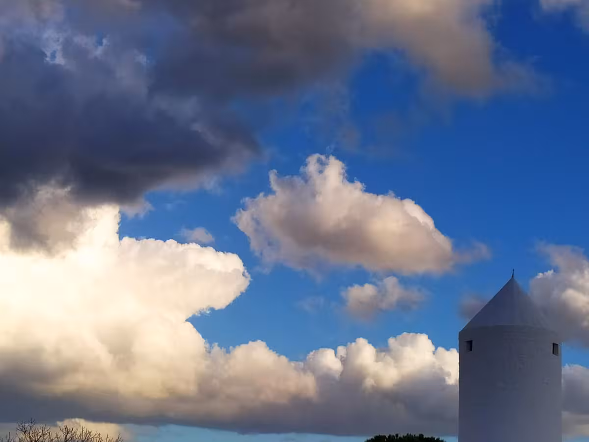 Bajan las temperaturas esta semana y vuelve la lluvia a Menorca