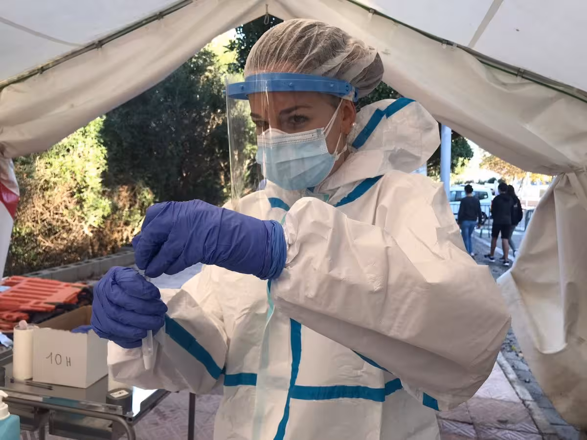 Menorca registra 61 casos activos de Covid-19 con los 6 positivos de este viernes