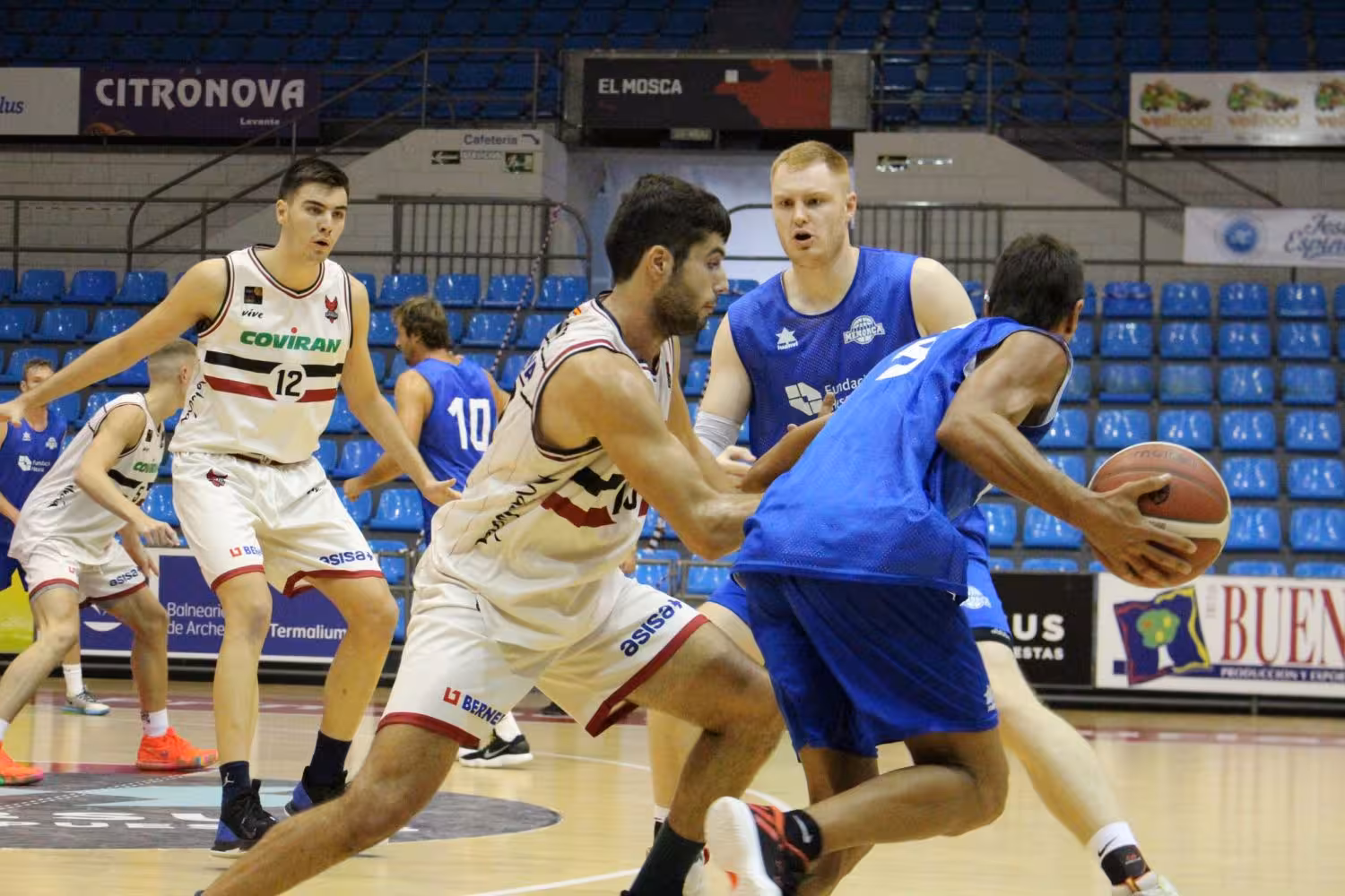 (Fotos) El Hestia Menorca enseña músculo