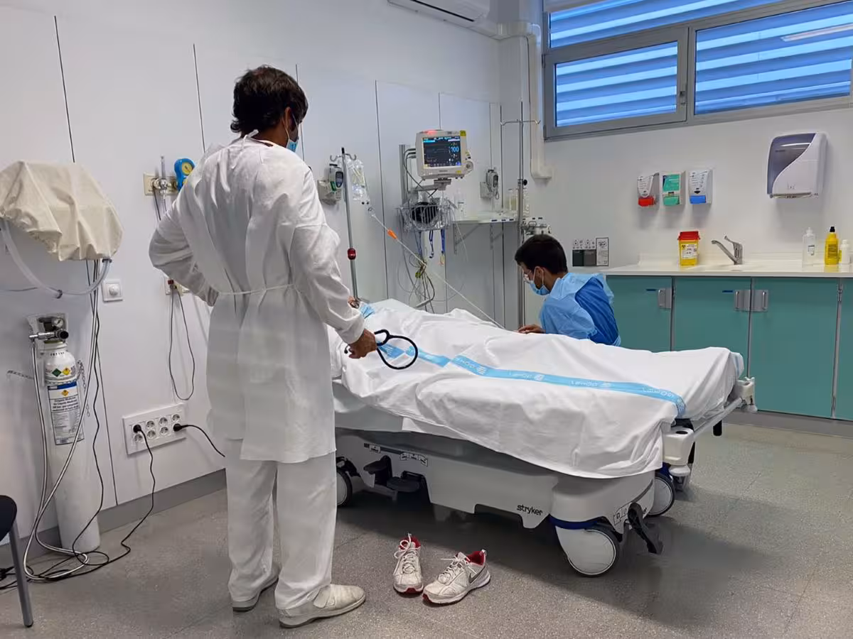 Urgencias del Hospital Mateu Orfila atiende un 37,5% pacientes menos en mayo y junio