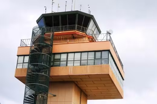 La torre de control en remoto no se podrá construir a tiempo