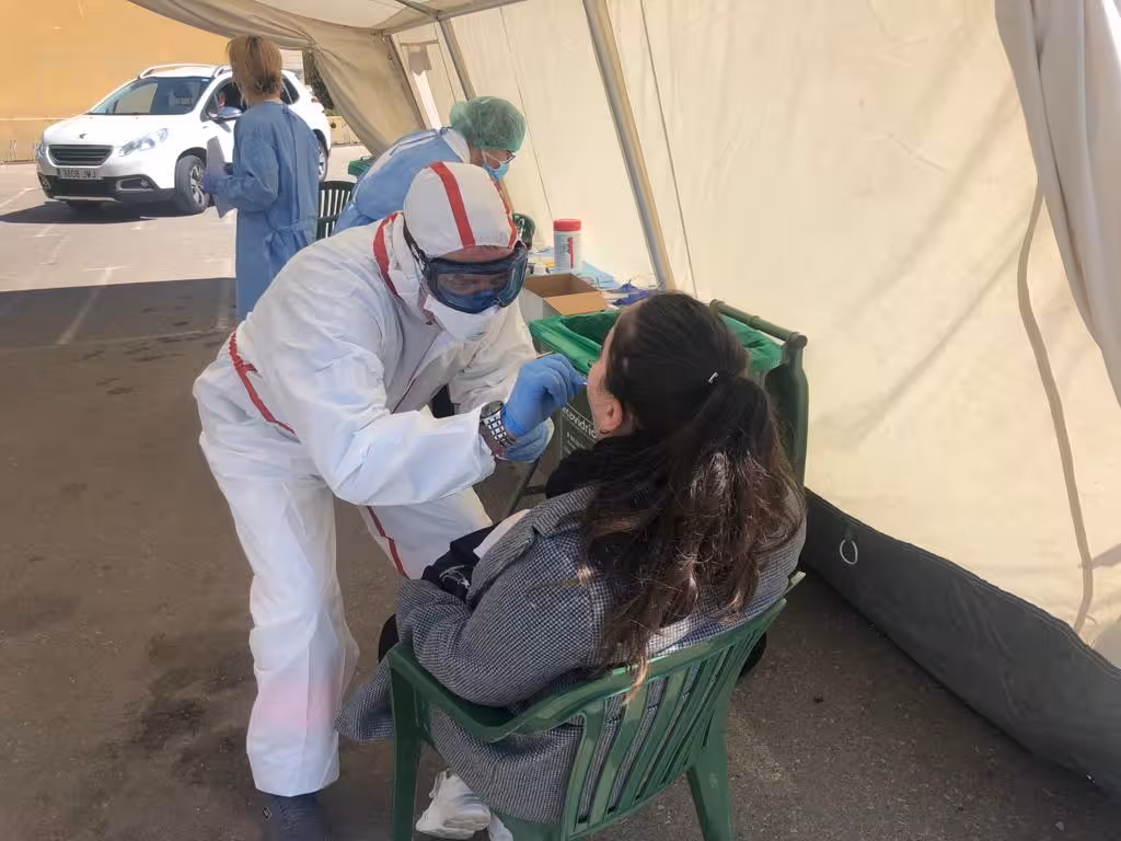 Cinco nuevos casos positivos de Covid-19 en Baleares