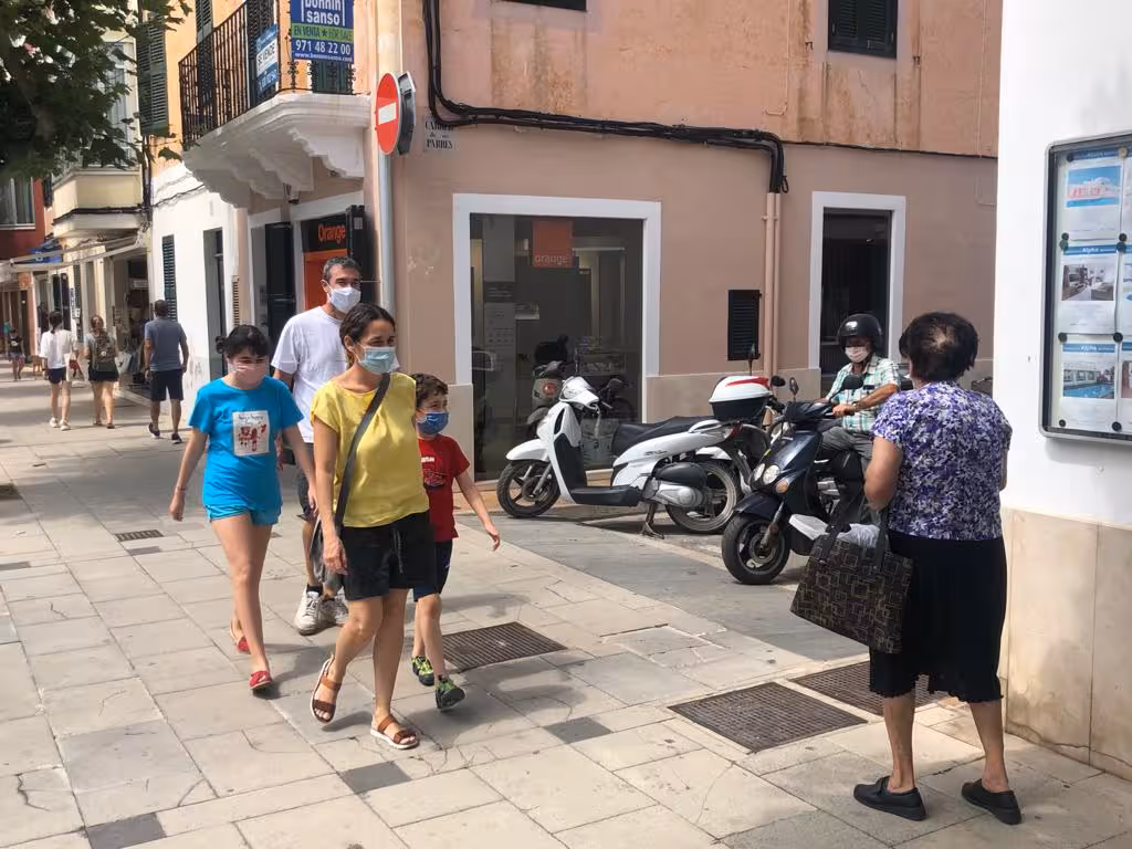 (Fotos) Todos con mascarillas pero esta semana sin multas