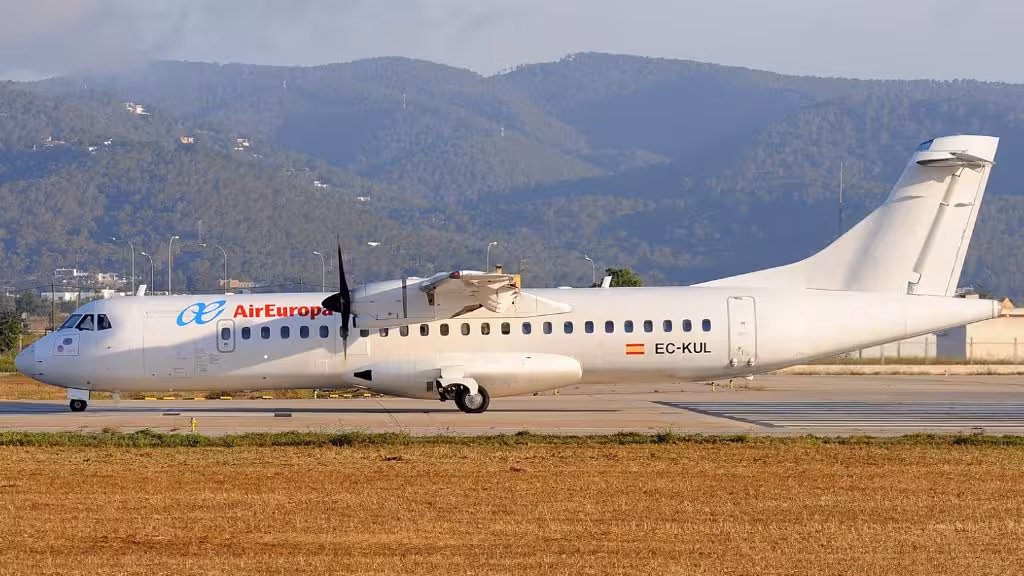 Prorrogado el contrato para los vuelos Menorca-Palma