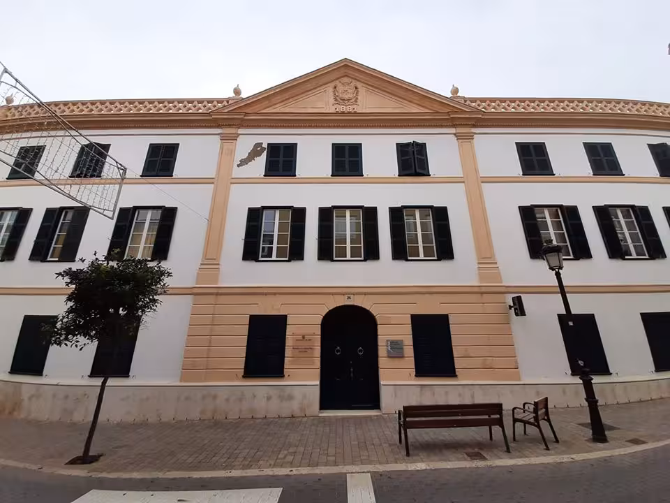 Maó invierte 74.000 euros en el geriátrico