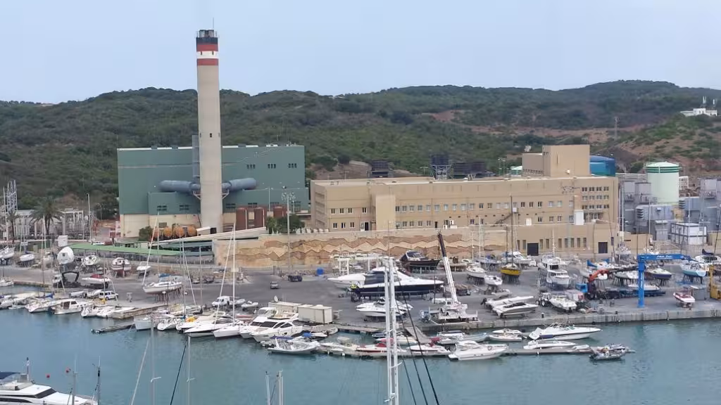 No Tòxic Menorca pide al Govern que facilite datos de emisión de la central de Maó