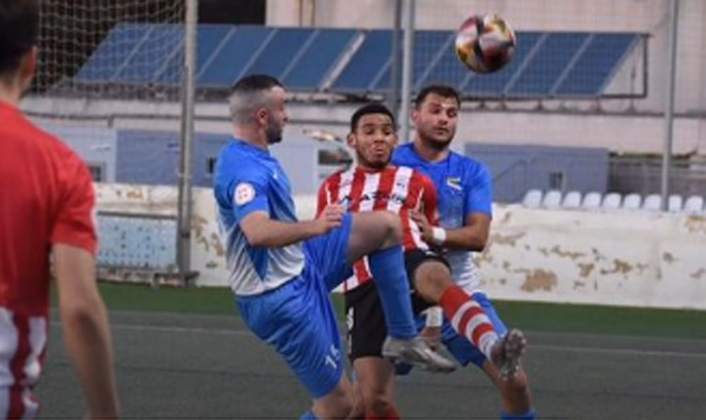 El Mercadal salva un punto en los últimos minutos