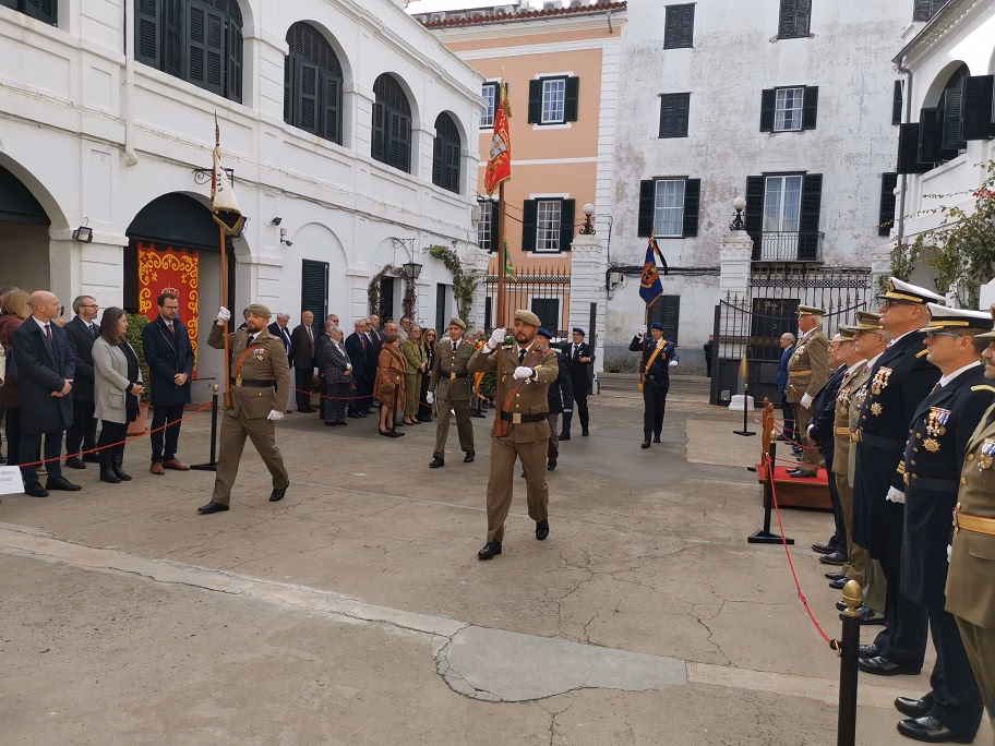 Celebración de los Santos Patronos de las Armas y Cuerpos del Ejército de Tierra en Menorca