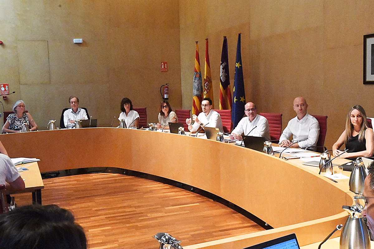 Adolfo Vilafranca justifica el cese de Medrano por la falta de actividad de su departamento