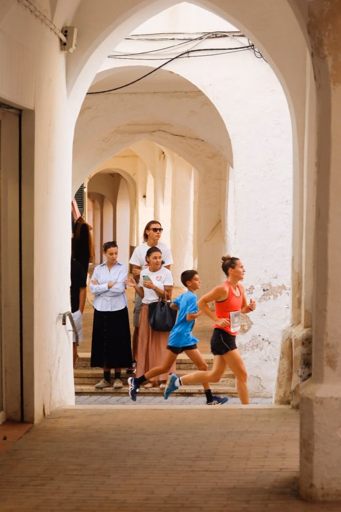 (Fotos) Pallicer y Pujades imponen su ley en las calles de Ciutadella