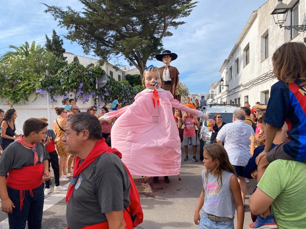 Sant Lluís celebrará el 25º Aniversario de la geganta Na Tecla este sábado