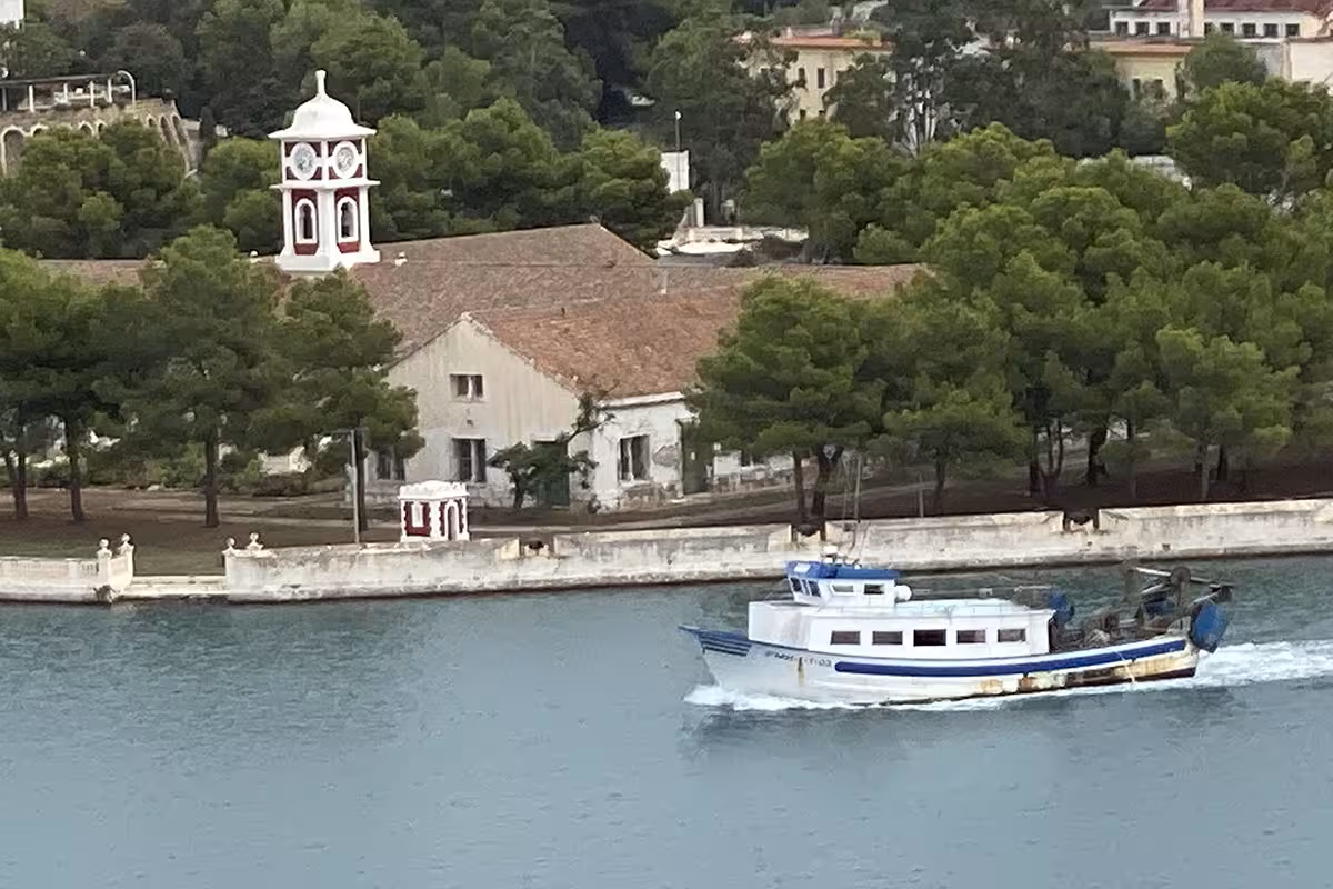 Las barcas de arrastre podrán seguir trabajando hasta fin de año.