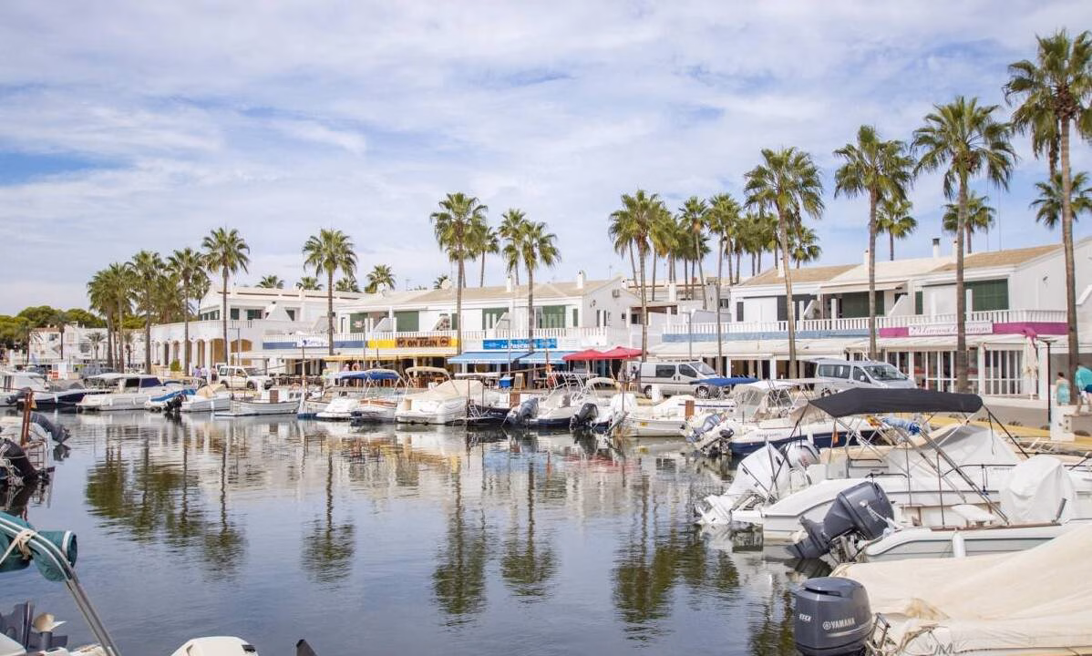 Ciutadella pide que PortsIB asuma la gestión directa del puerto deportivo de Cala en Bosc