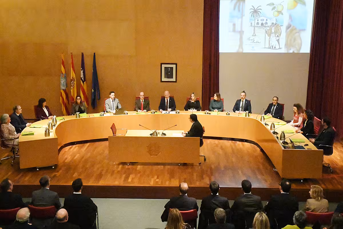 Imagen del artículo: Vilafranca carga duramente contra la inmigración ilegal en un discurso de la Diada centrado en la vivienda